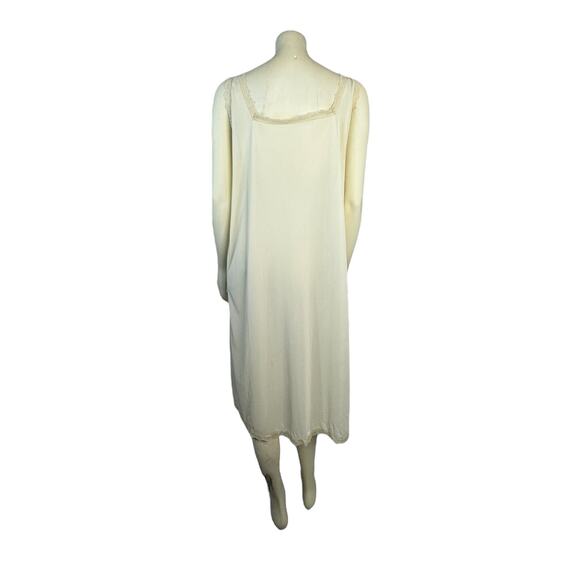 American Vintage 1960's handmade cream lace slip size medium - Picture 11 of 16